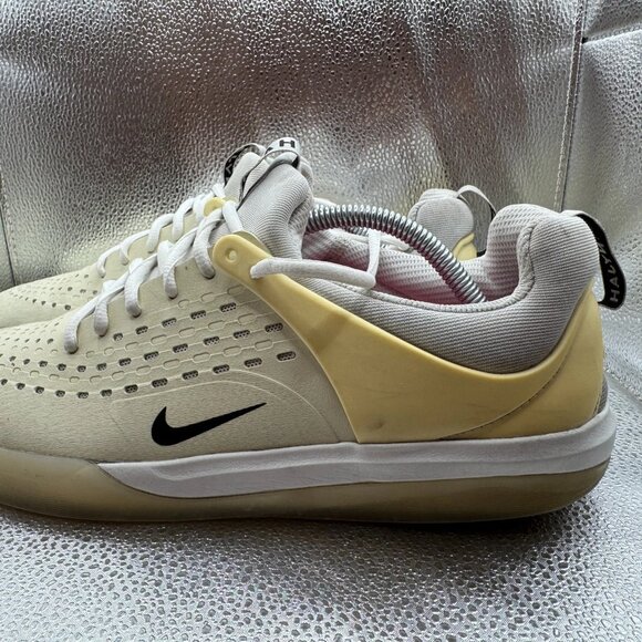 Size 12‎ Nike SB Zoom Nyjah 3 Mens Beige Comfort Skate Shoes DJ6130-100 main image 7